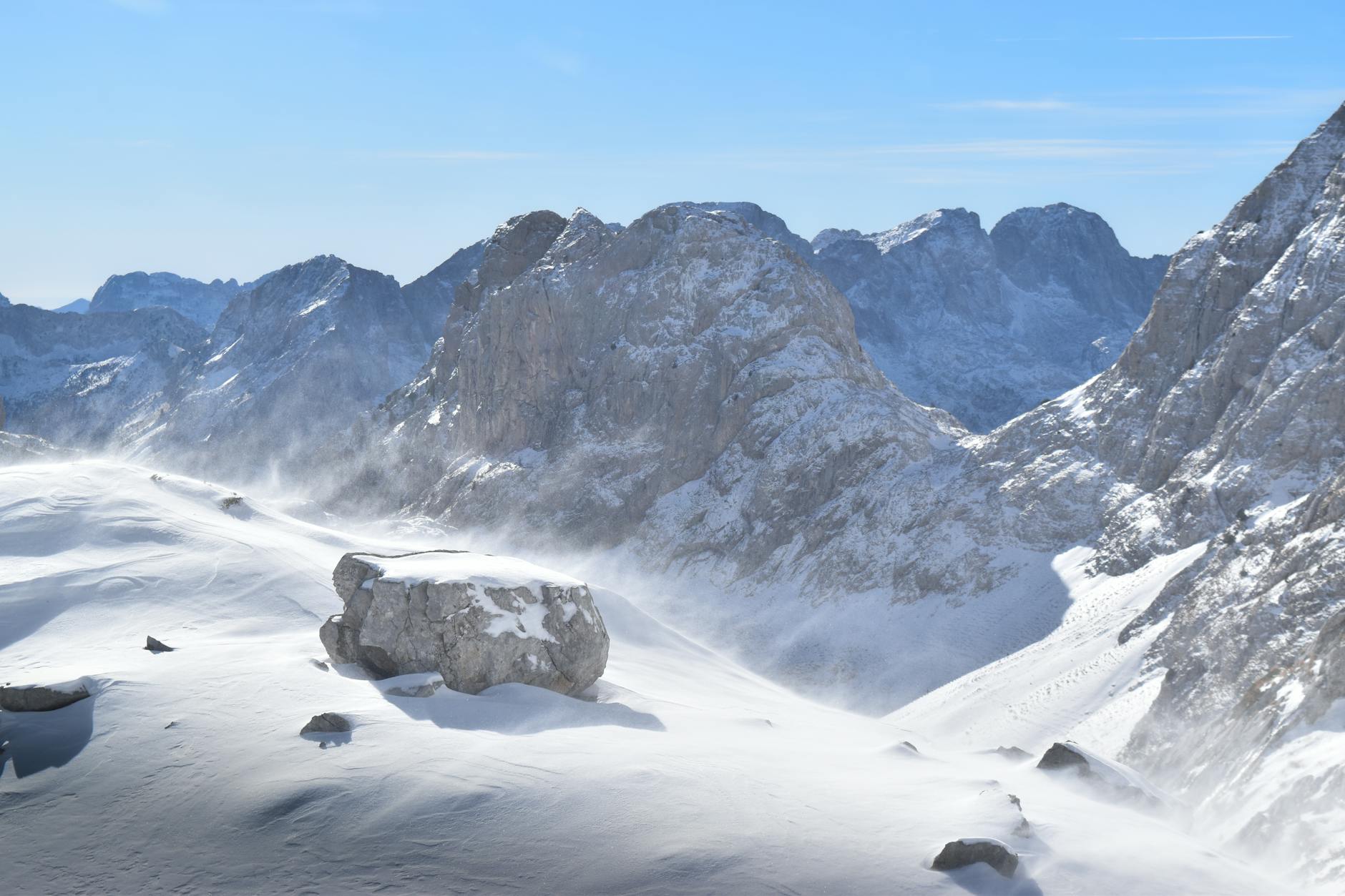 วีซ่าแอลเบเนีย, ขอวีซ่าแอลเบเนีย, ยื่นวีซ่าแอลเบเนีย, e-Visa แอลเบเนีย, สถานทูตแอลเบเนีย, เอกสารวีซ่าแอลเบเนีย, ขั้นตอนขอวีซ่าแอลเบเนีย, ระยะเวลาวีซ่าแอลเบเนีย, ตรวจสอบสถานะวีซ่าแอลเบเนีย, คำถามที่พบบ่อย วีซ่าแอลเบเนีย